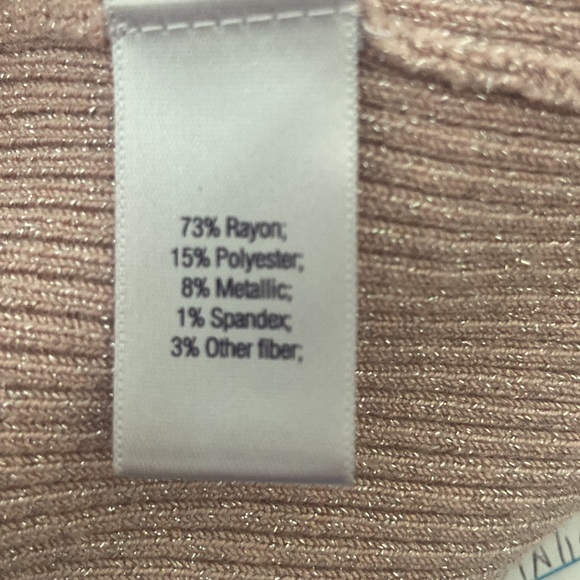 Jennifer Lopez light dusty pink oversized lightweight top silver sparkle - Picture 7 of 14